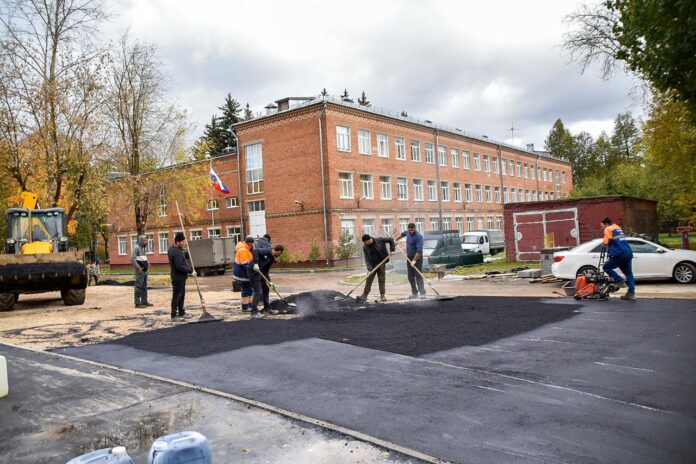 Продолжается строительство спортивного ядра в школе № 19 Подольска