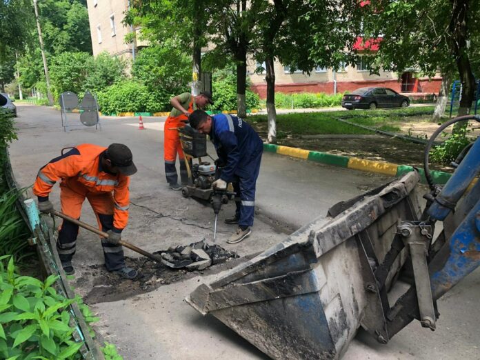 Ямочный ремонт продолжается в муниципалитете