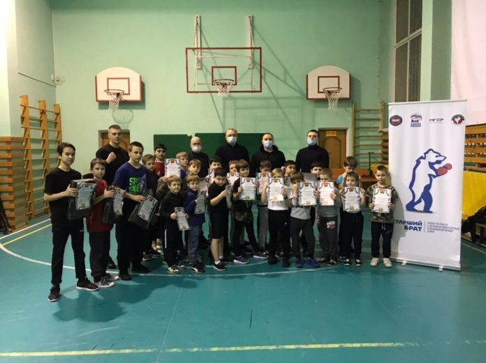 Турнир среди юношей по общей физической подготовке, посвященный Дню защитника Отечества, состоялся в поселке...