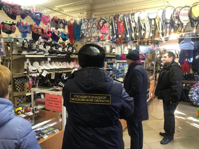 В Климовске провели мониторинг объектов торговли