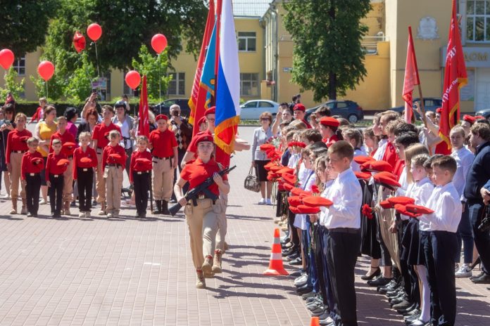 170 юных подольчан вступили в ряды юнармейского движения