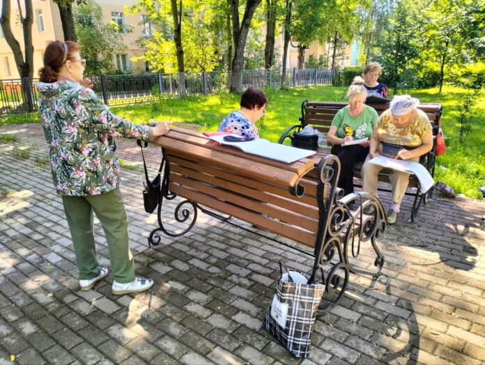 В горокруге Подольск состоялся заключительный пленэр для участников группы ИЗО-студии «Гармония»