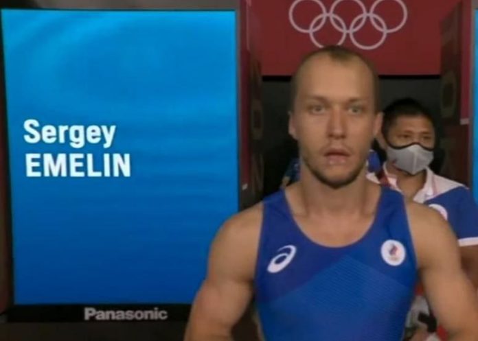 Бронзовую медаль Олимпиады в Токио завоевал подольский борец Сергей Емелин
