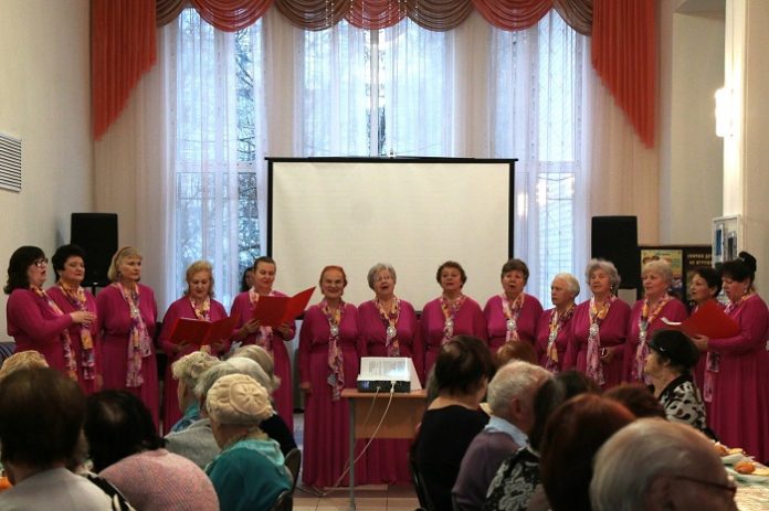 В Доме культуры имени Карла Маркса проходят мероприятия для пенсионеров в рамках проекта губернатора...