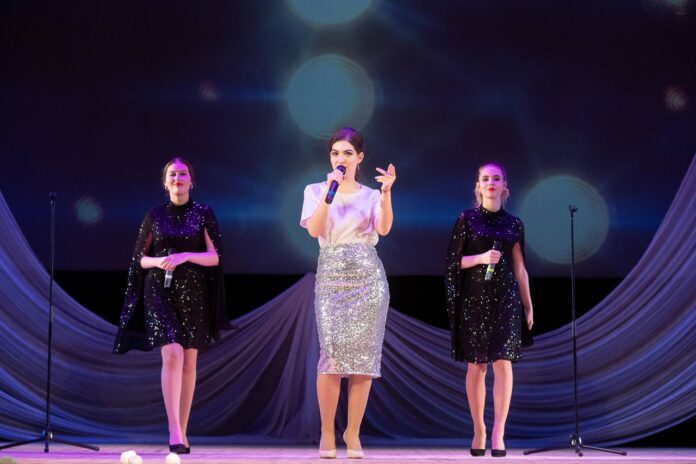 В ДК «Октябрь» прошел праздничный концерт «Новогодний джаз»