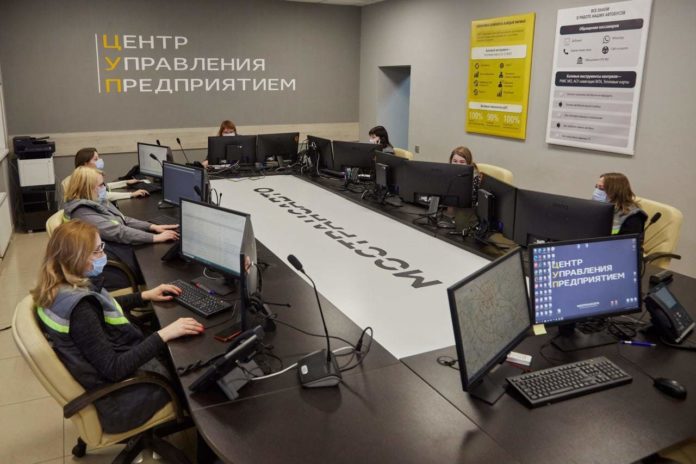 В Мострансавто теперь контролируют работу автобусов в режиме реального времени