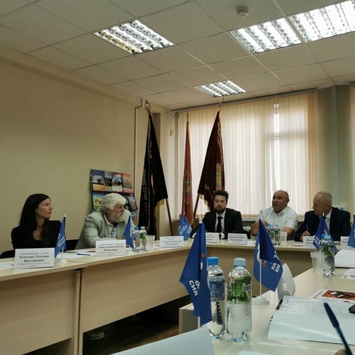 Круглый стол «Перспективные технологии в животноводстве» на базе Подольской машиноиспытательной станции состоялся