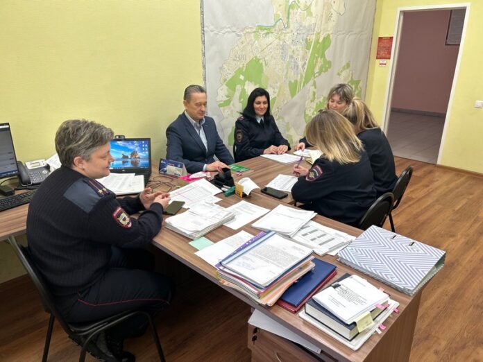 В Подольске общественник проверил работу отдела участковых уполномоченных УМВД