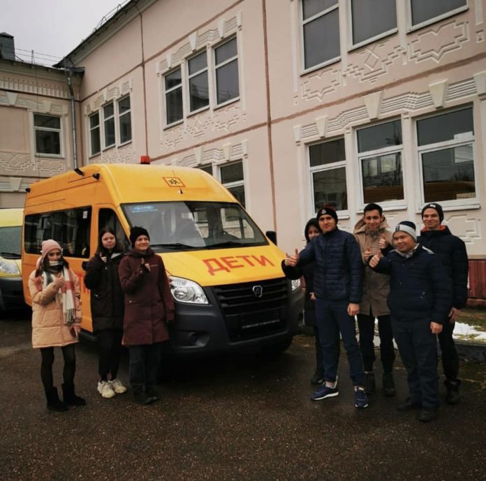 В две сельских школы округа поставлены автобусы для перевозки детей