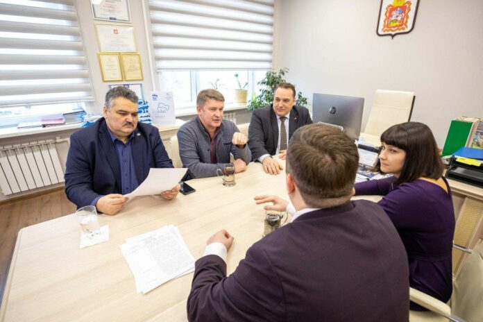 Депутаты фракции «Единая Россия» провели отчетную встречу