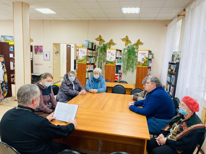 В библиотеке №21 прошло мероприятие «Евангельские чтения»