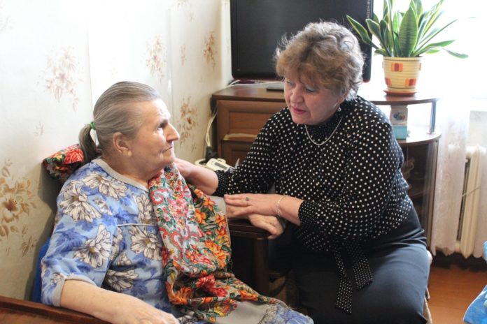 С 90-летием поздравили труженицу тыла Серафиму Матвеевну Григорьеву