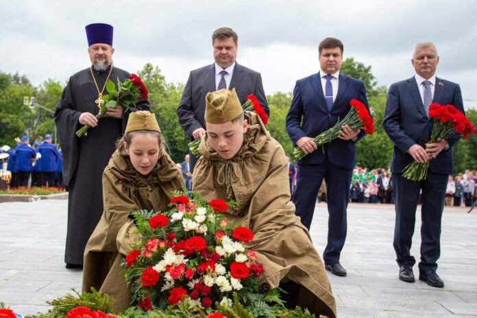 Жители округа почтили память павших в годы Великой Отечественной войны