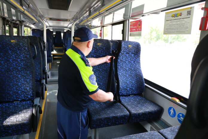 Сотрудники Госавтоинспекции проверили качество перевозок пассажиров автобусами