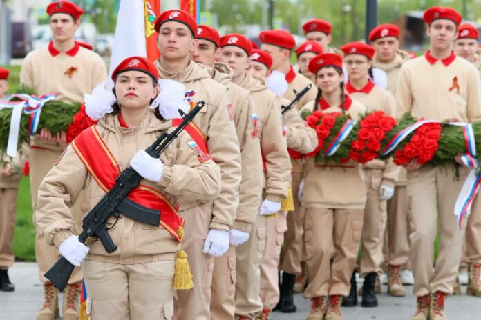 Сегодня, в День воинской доблести Подмосковья, 154 подольских школьника вступили в ряды «Юнармии»