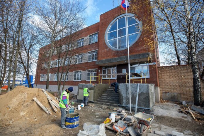 Продолжается ремонт в пункте Подольской подстанции скорой медицинской помощи в Климовске