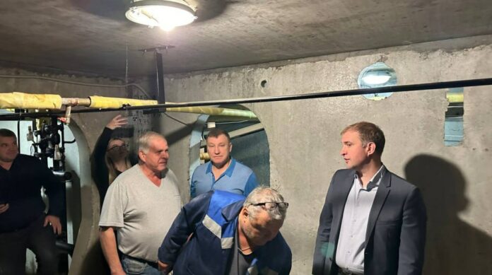 Однопартийцы проверили готовность многоквартирных домов к отопительному периоду