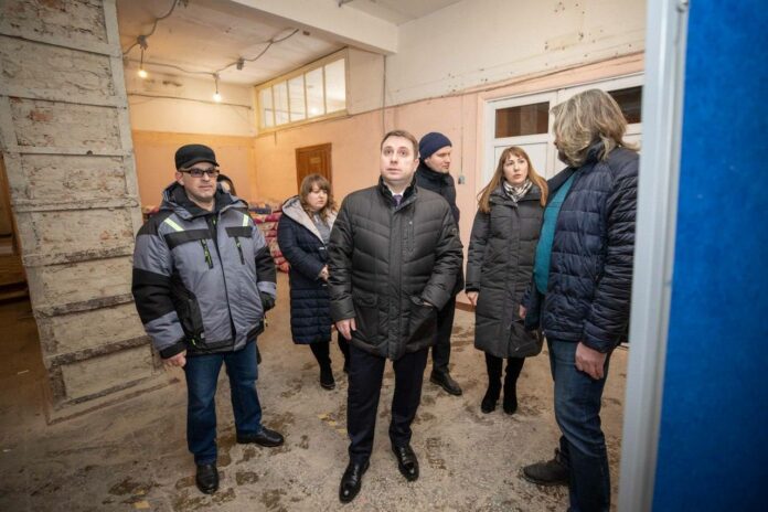 Глава Подольска Дмитрий Жариков проверил ход капитального ремонта 14-й школы