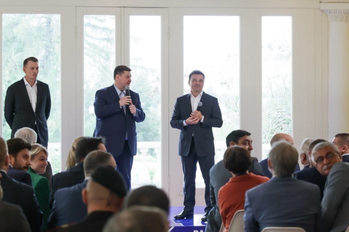 Общественные активисты Городского округа Подольск приняли участие во встрече с Губернатором Подмосковья