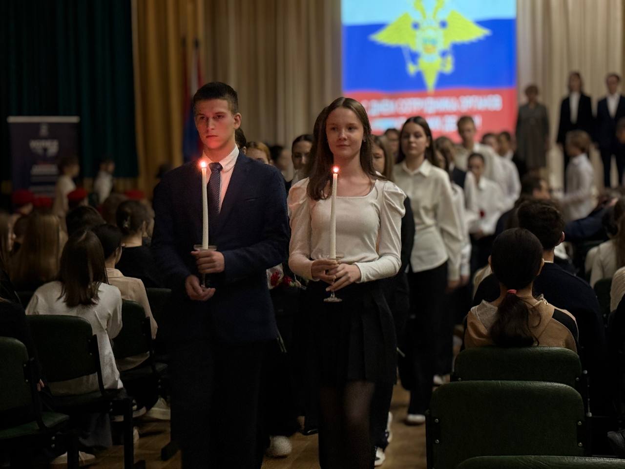 В Подольске более 100 человек отдали дань уважения погибшим сотрудникам органов внутренних дел