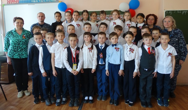 Росгвардейцы Подольска провели уроки мужества в школе