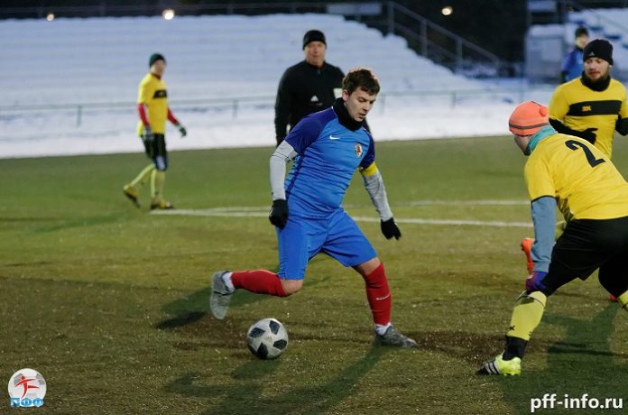 Зимний футбол – это по-русски. Подольчан приглашают принять участие в зимних футбольных турнирах