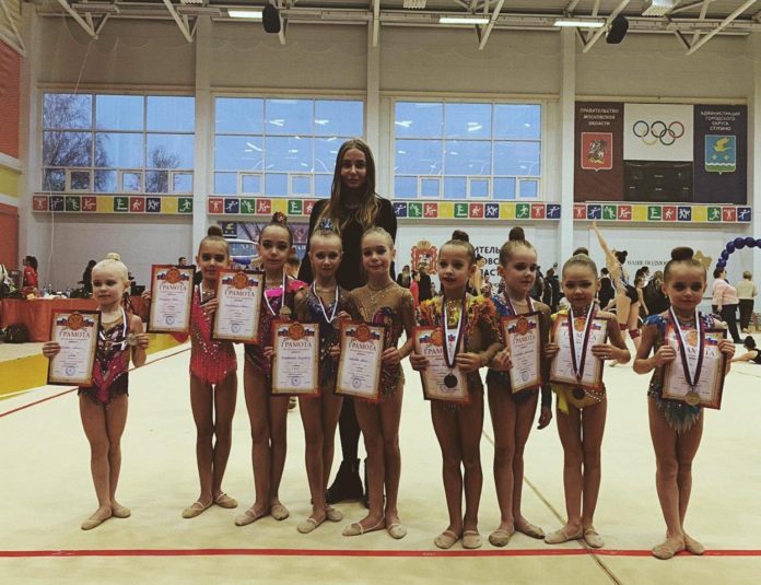 Успешно выступили гимнастки спортшколы «Весна» на соревнованиях в Ступино