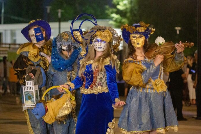 Округ присоединился к областной акции «Ночь в парке»