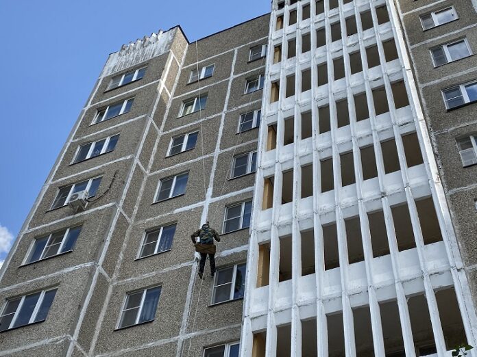 В Большом Подольске полным ходом идет подготовка жилого фонда к осенне-зимнему периоду