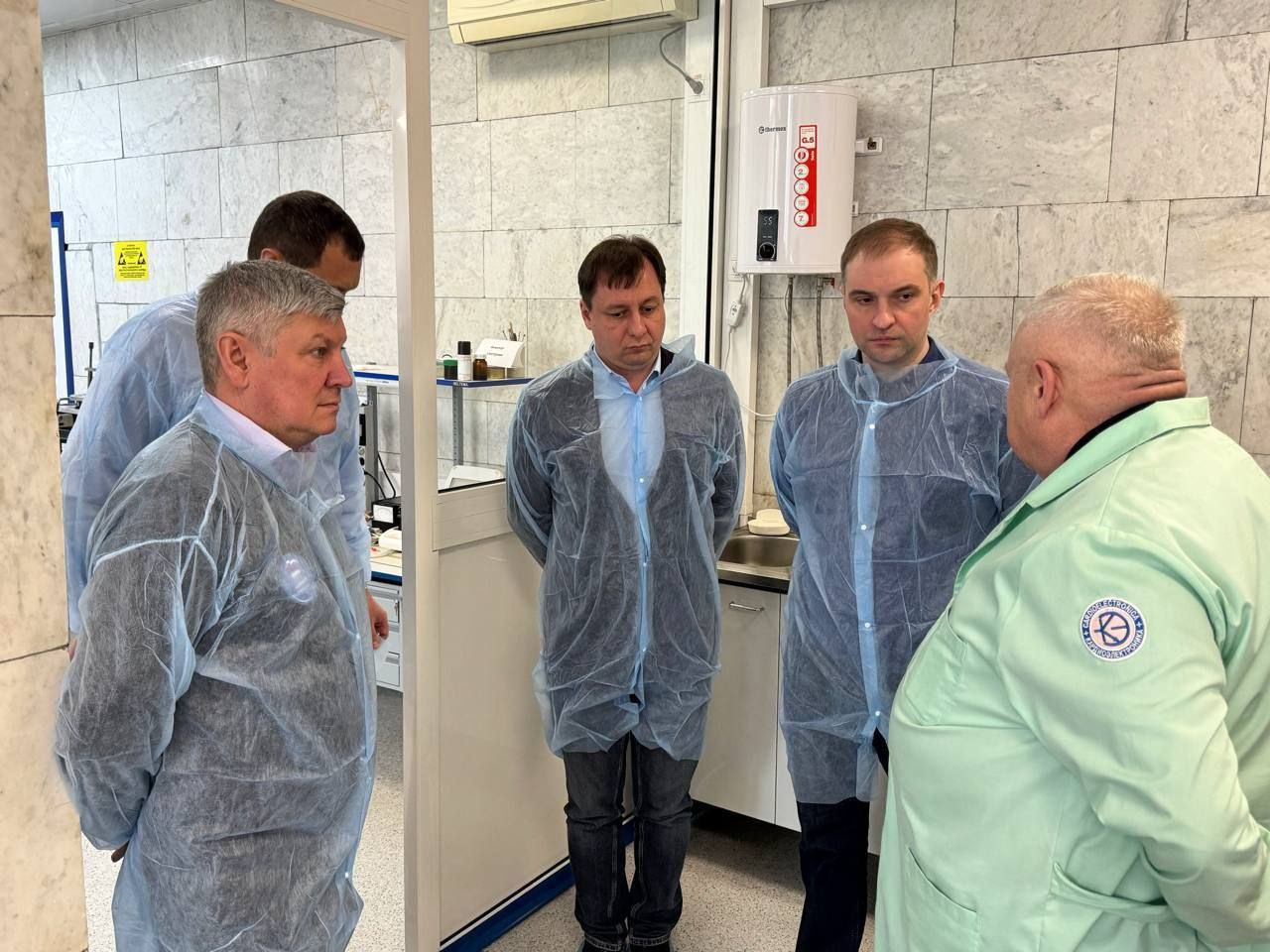 «Единая Россия» проверила ход импортозамещения в подольском производстве кардиостимуляторов