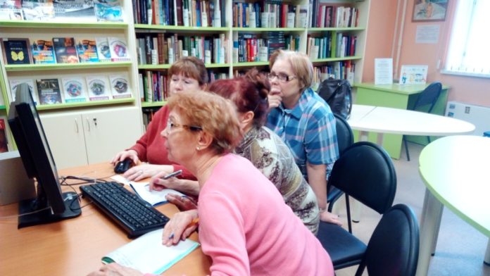 В подольской библиотеке № 8 по четвергам проходят курсы «Добрый компьютер»