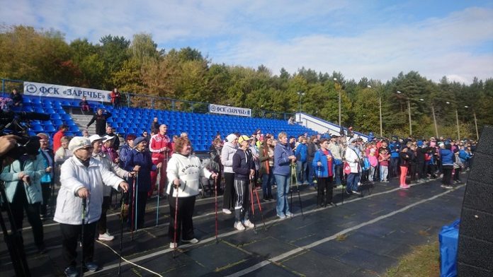 Более 500 человек собрались на фестиваль скандинавской ходьбы в  Подольске