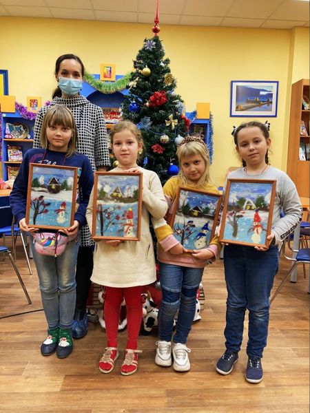 В библиотеке № 11 прошел мастер-класс «Шерстяная акварель»