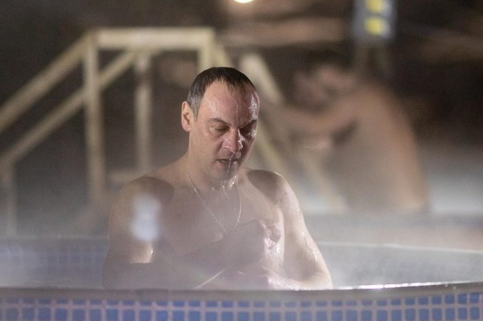 В Крещенских купаниях в Городском округе Подольск поучаствовали более 3400 человек