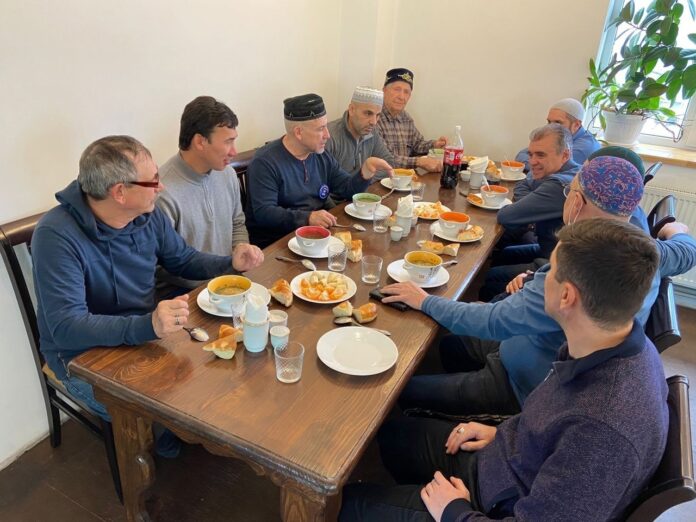 Круглый стол на тему: «Национальные интересы в эпоху глобализации»