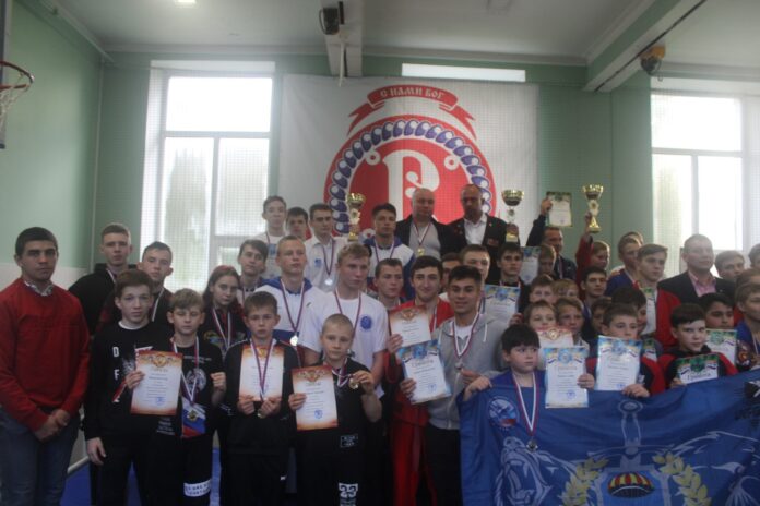 Жители Подольска — лучшие на Открытом чемпионате и первенстве городского округа Балашиха по классическому...