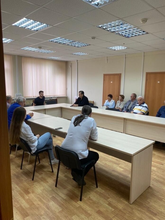 Депутат Горсовета провел встречу с трудовым коллективом ФГБУ «Подольская МИС»