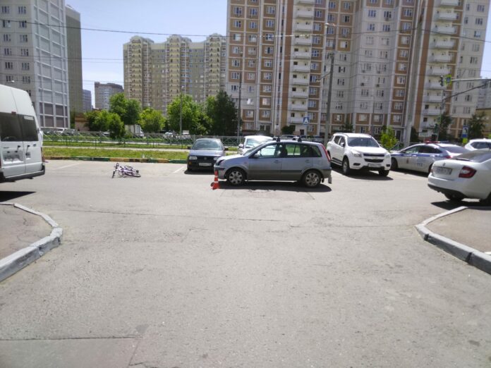 Водитель легкового автомобиля совершил наезд на несовершеннолетнего велосипедиста