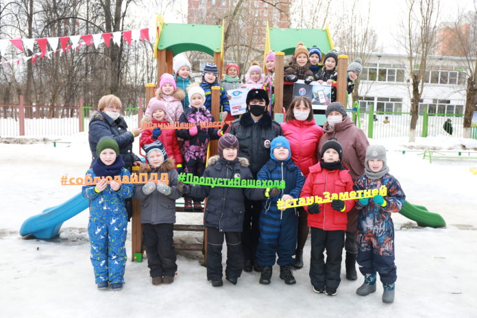 Автоинспекторы напомнили дошкольникам о важности соблюдения ПДД