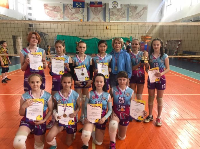 В Подольске прошли соревнования Открытого Первенства по волейболу «Летающий мяч»