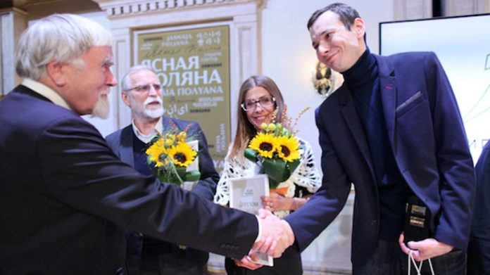 Роман о Донбассе принес писателю из Подольска три миллиона рублей