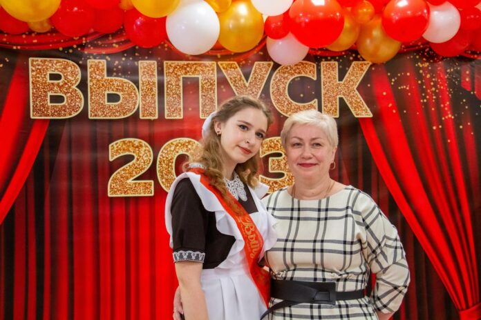 Вчера прозвенел последний звонок в 45 школах Городского округа Подольск