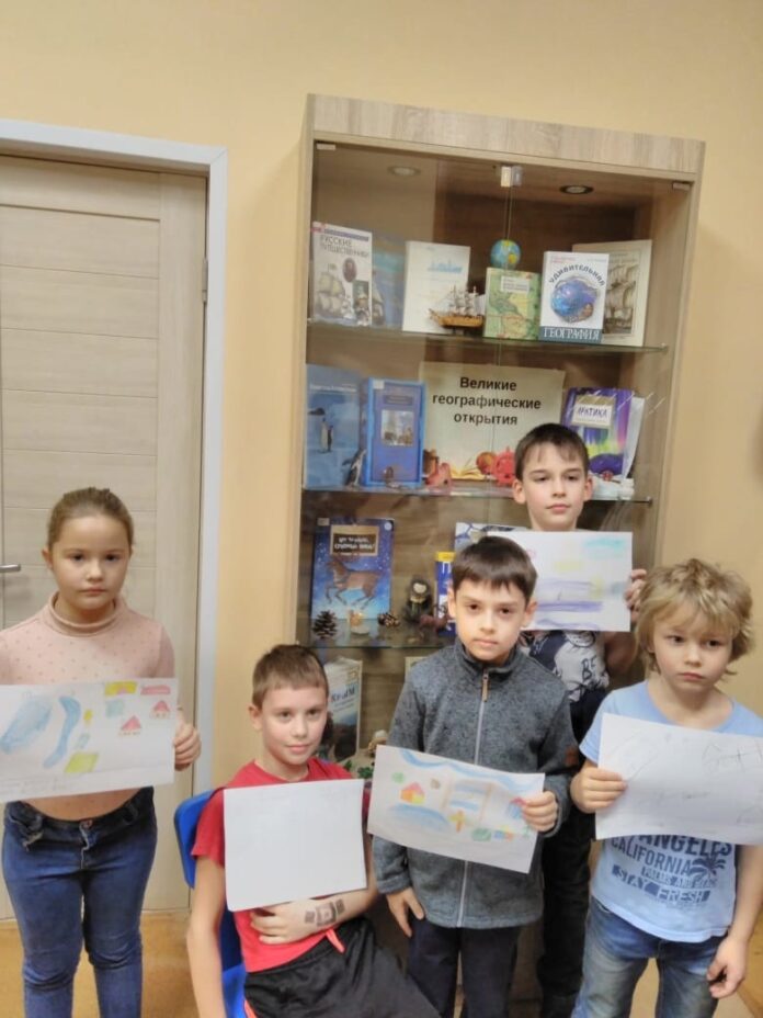 С различными типами карт познакомились в подольской библиотеке № 11 «Юные путешественники»