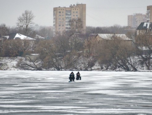 Как правильно и безопасно н на водоемах в зимний период