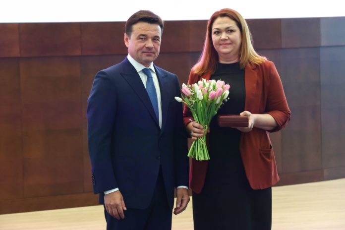 Инженер компании «Триумф» Людмила Миносянц удостоена звания «Заслуженный строитель Московской области»