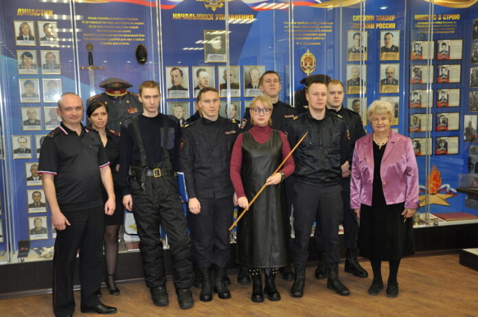 В Подольске ветераны встретились с молодыми сотрудниками Управления в музее истории