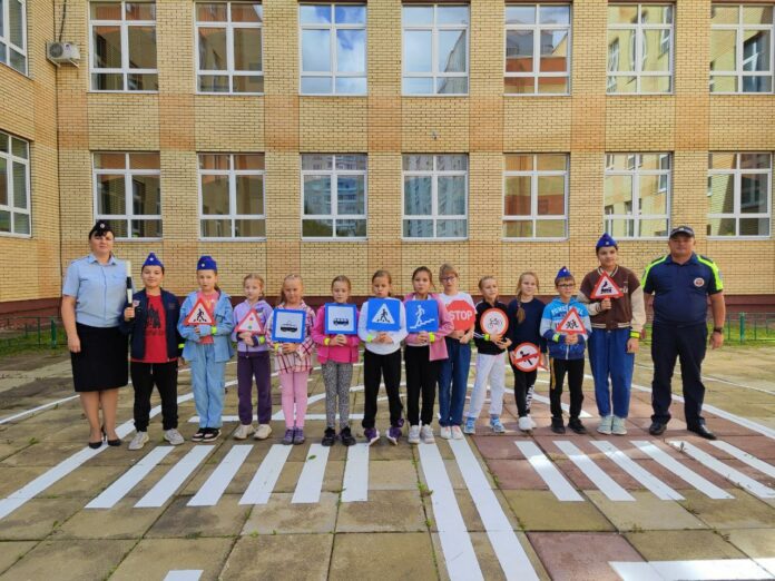 Подольские автоинспекторы провели тренинги по дорожной безопасности в учреждениях дополнительного образования