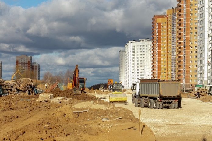 Строительство дороги по улице 43-й Армии ведется в микрорайоне Подольска