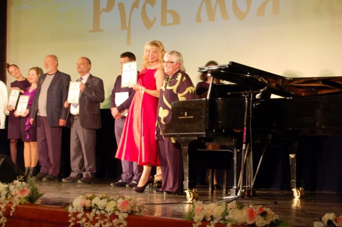 Подольчанка стала финалистом литературной премии им. Сергея Есенина «Русь моя»