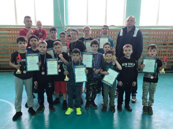 В рамках партийного проекта «Старший брат» в Поселке Быково прошел спортивный турнир